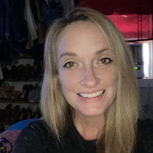 Meet your Posher, Kerra